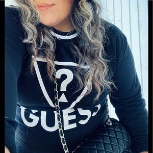 Guess color negro sueter